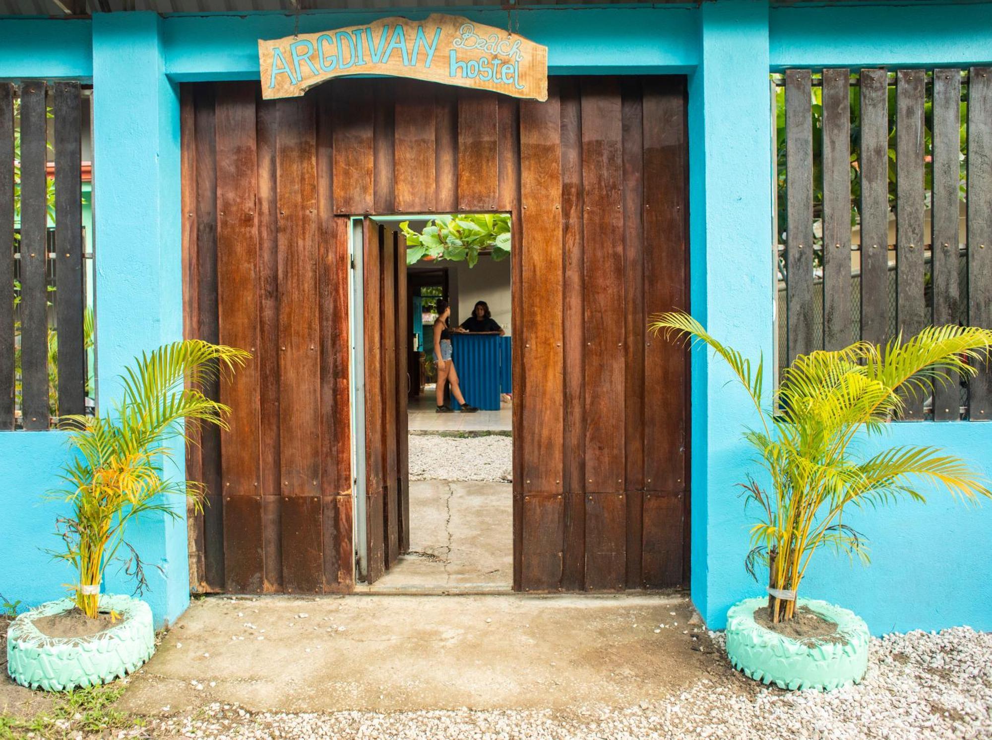 Argdivan Beach Hostel Sámara Zewnętrze zdjęcie